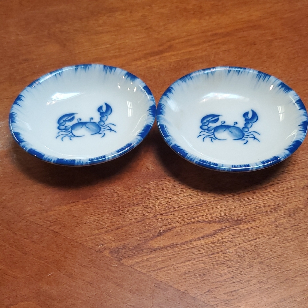 Blue and White Crab Design Bowls